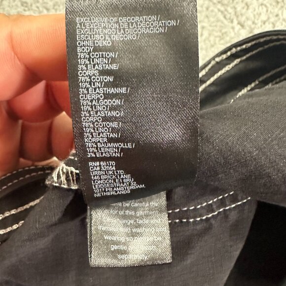 By Anthropologie The Carson Utility Barrel Cargo Pants Size 12P‎ Black High Rise - Picture 10 of 12